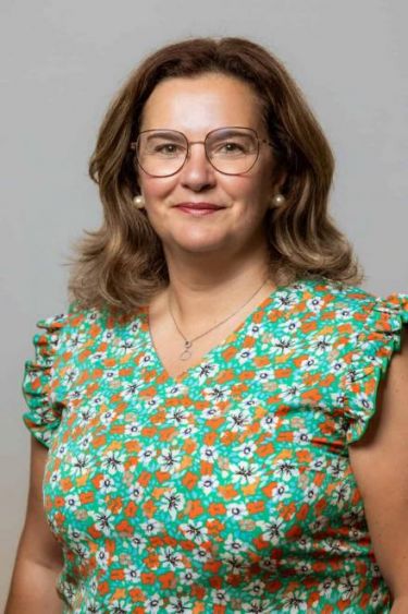 Elisabete Melo